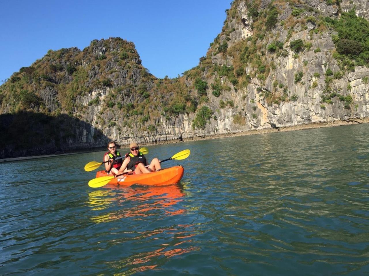 Renea Cruises Halong Ha Long Exterior foto