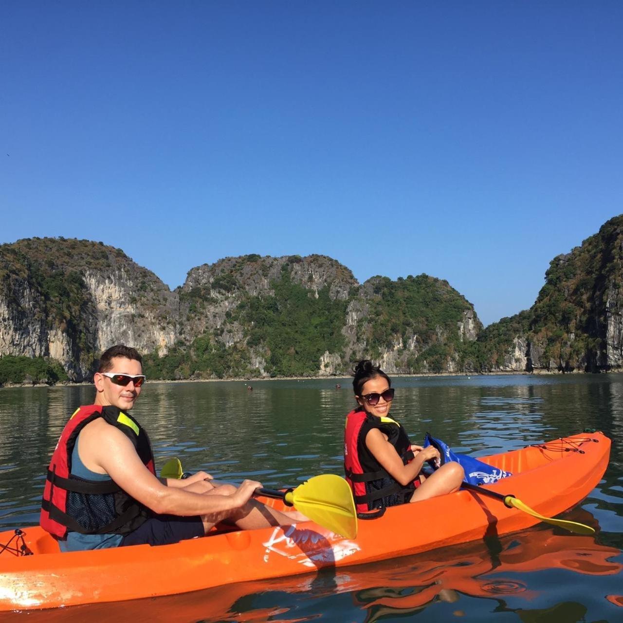Renea Cruises Halong Ha Long Exterior foto